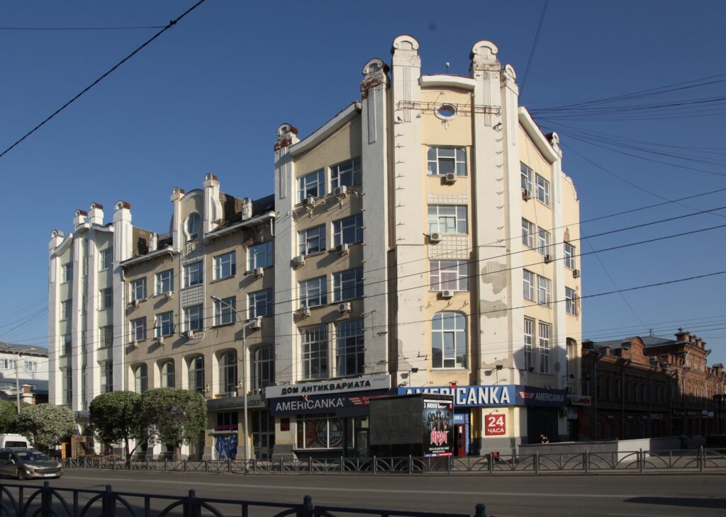 Реконструкция административного здания по ул. Малышева, 29 в г. Свердловске.